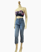 Light-Wash Cropped Denim Capris with Button-Detail Hem