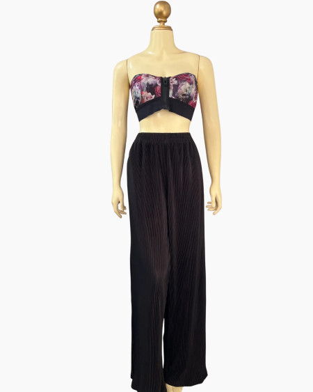 Black Pleated Wide-Leg Pants