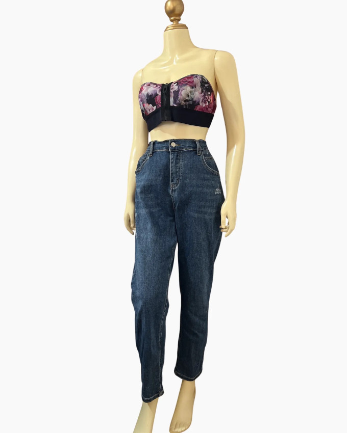 High-Rise Relaxed Fit Vintage-Wash Jeans