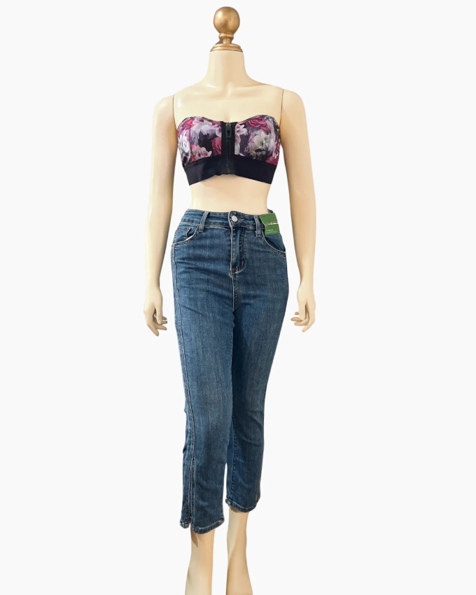 Classic Mid-Rise Cropped Blue Jeans