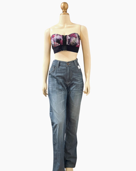 Light-Wash Straight-Leg Women’s Jeans