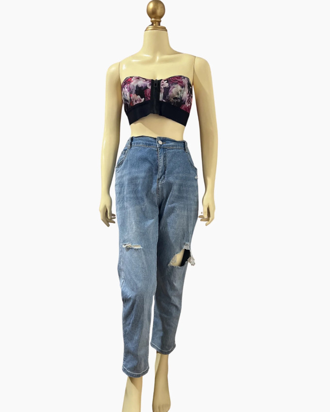 Distressed Relaxed-Fit Boyfriend Jeans
